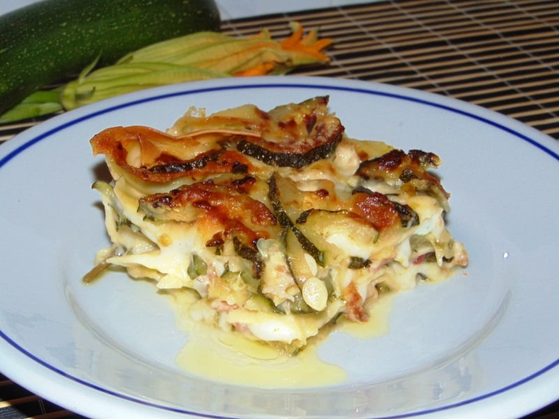 Lasagne con zucchine, prosciutto e mozzarella - Ricette