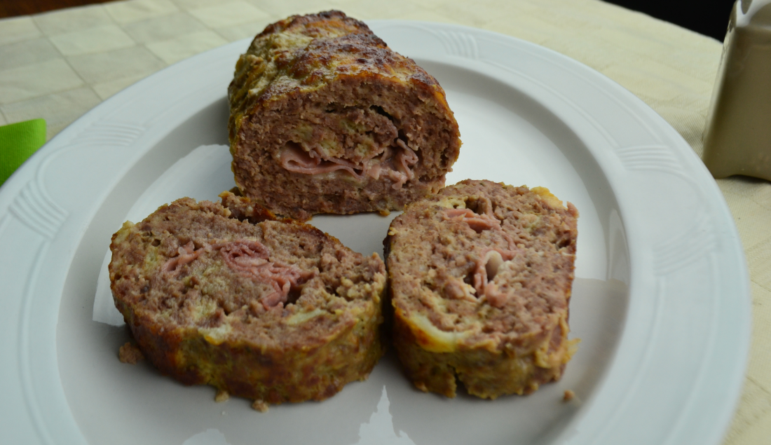 Polpettone al forno con prosciutto e formaggio