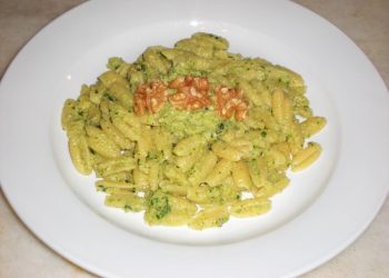 gnocchetti sardi con pesto di zucchine e noci