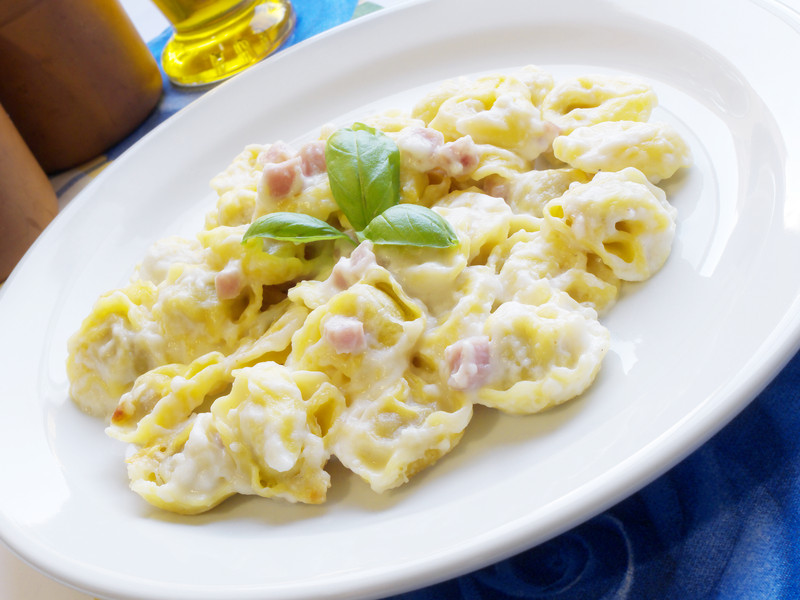 tortellini panna prosciutto