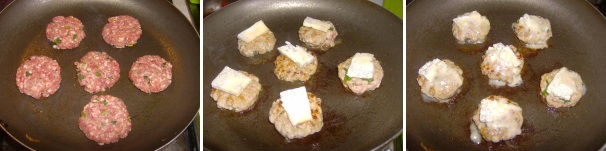 Prendete quindi la padella già lievente unta e insaporita dalle carote e fatela scladare a fiamma media. Quando sarà bene calda iniziate a cuocere gli hamburger al massimo per due minuti per lato, adagiatevi sopra i gorgonzola in fettine e coprite con il coperchio, alzate la fiamma al massimo per 15 secondi in modo che si crei una situazione simile a quella del forno e spegnete. Lasciate il tutto coperto per due minuti, darete così il tempo al gorgonzola di fondere, e cospargete di prezzemolo tritato le carote, quindi servite su un unico piatto da portata o direttamente nei singoli piatti dei commensali.