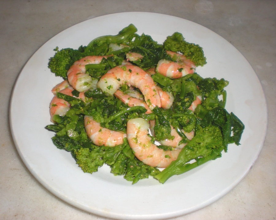 insalata di gamberoni e broccoletti di rapa