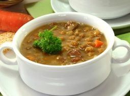 zuppa di lenticchie con spezzatino