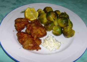 Bocconcini di pollo con cavoletti di Bruxelles