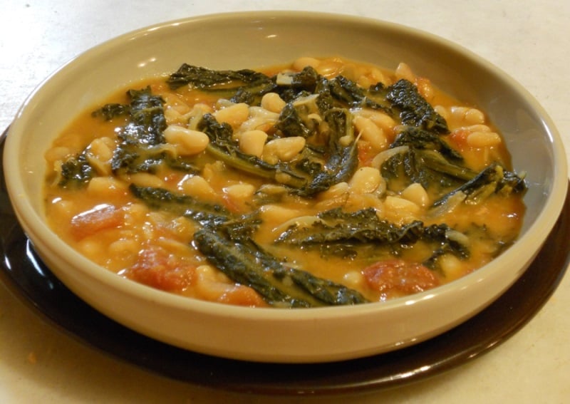 zuppa di cavolo con fagioli cannellini