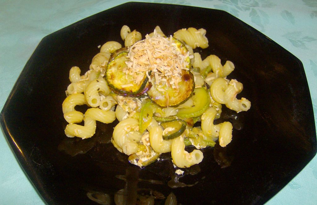 pasta con zucchine e ricotta