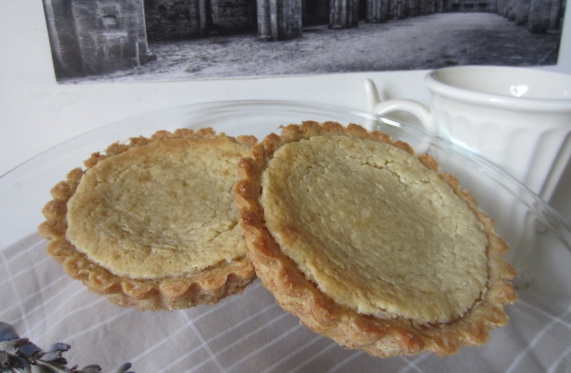 crostatine di frolla integrale con crema di mandorle