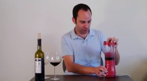 decantare il vino_video decantare il vino_video