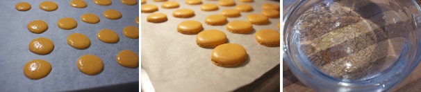 Con un gesto deciso sbattete la placca sul piano da lavoro in modo da eliminare le punte sui macarons. Aumentate la temperatura del forno a 150°C ed infornate i macarons per circa 25 minuti, il tempo varia da forno a forno. Mettete i fogli di gelatina in acqua fredda e lasciateli per almeno 10 minuti.
 