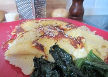 omelette con patate e pecorino