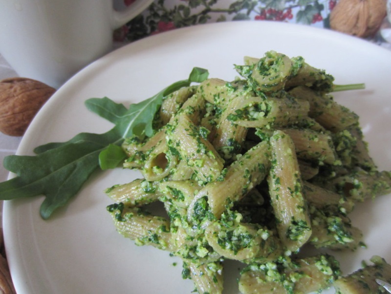 pesto di rucola  e noci