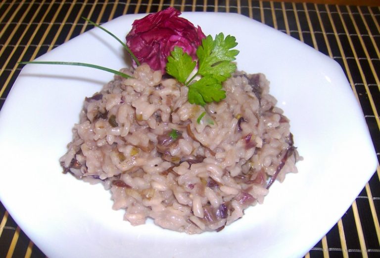 Risotto al radicchio con vino rosso - Ricette.com
