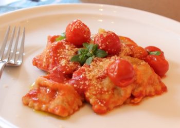 ravioli integrali con pomodorini