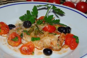 filetto di merluzzo con pomodorini olive e capperi filetto di merluzzo con pomodorini olive e capperi