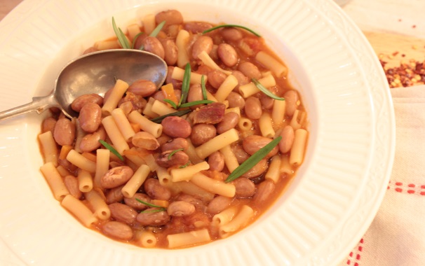 Impiattamento finale: pasta e fagioli_