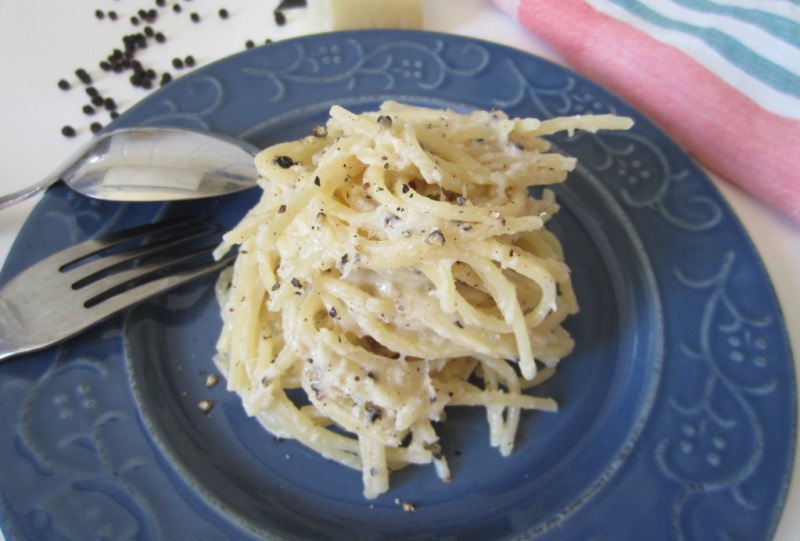 spaghetti cacio e pepe