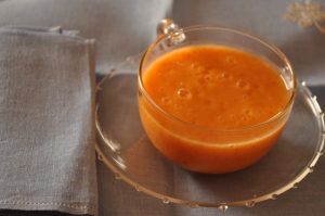 Smoothie con latte di cocco e albicocche Smoothie con latte di cocco e albicocche