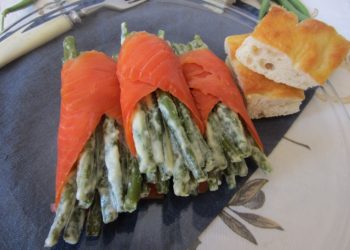 fagiolini con aglio e salmone