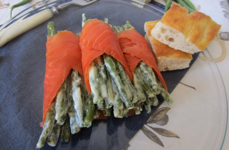 fagiolini con aglio e salmone