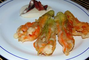 fiori di zucca ripieni fritti fiori di zucca ripieni fritti
