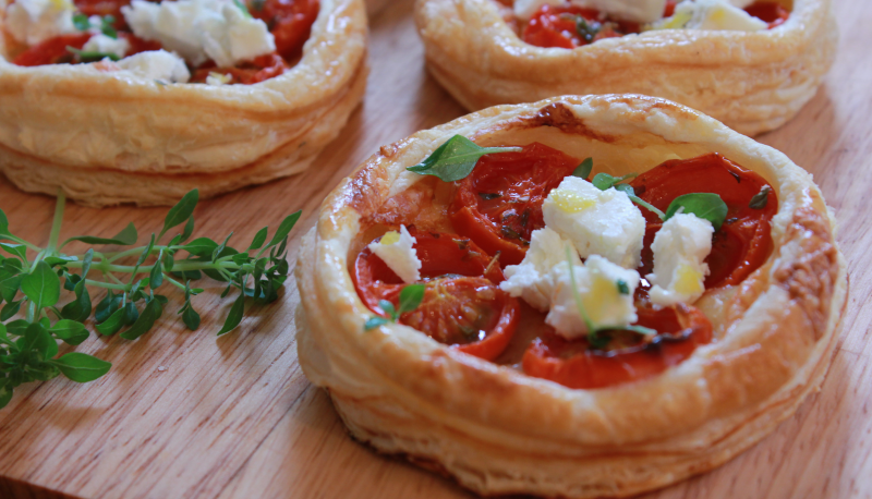 tart con pomodorini e feta_