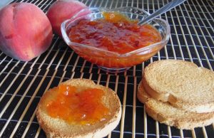 confettura di pesche confettura di pesche