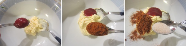 Preparate la salsa unendo il ketchup con la maionese. Aggiungete la paprika dolce e il sale.