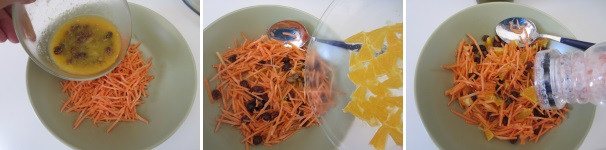 Quando l’uva avrà assorbito metà della spremuta di arancia, unitela insieme al succo alle carote grattugiate. Mescolate e lasciate riposare qualche minuto. Aggiungete anche i pezzetti di arancia. Aggiustate di sale.
