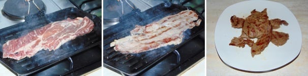Scaldate una piastra per una decina di minuti a fuoco vivo e cuocetevi sopra la carne un paio di minuti per lato. Una volta cotta tagliatela in quattro parti e salatela, infine disponetela sul piatto.
