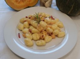 gnocchi zucca e speck