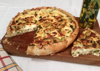 torta salata con zucchine e crescenza