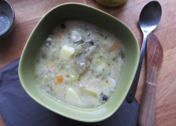 zuppa di cetrioli in salamoia