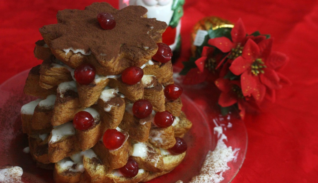 Pandoro Albero Di Natale.Albero Di Pandoro