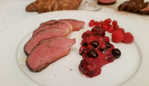 petto d'anatra con frutti di bosco petto d'anatra con frutti di bosco