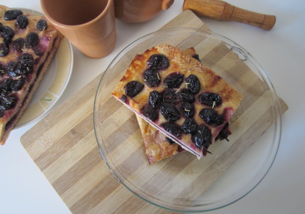 Ed ecco una foto di questa focaccia pronta per essere gustata: