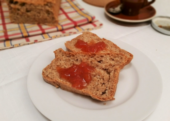 Pane integrale al mascarpone e miele