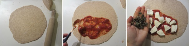 Stendete ogni parte a forma di cerchio. Spalmate la salsa sulla metà del cerchio. Disponete sopra la mozzarella e i capperi.