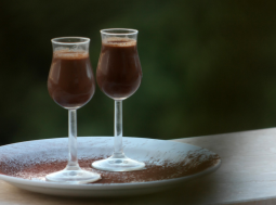 cocktail caldo al cioccolato e rum