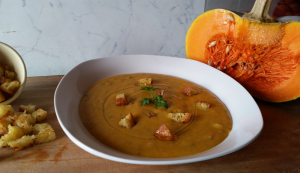crema di zucca con cannella crema di zucca con cannella