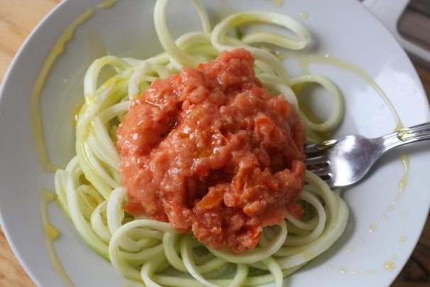 Impiattamento finale: spaghetti crudisti_