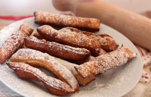 Ed ecco una foto delle chiacchiere di Carnevale pronte per essere servite: