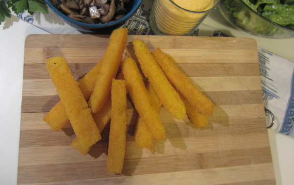 Ed ecco una foto della polenta fritta pronta per essere servita: