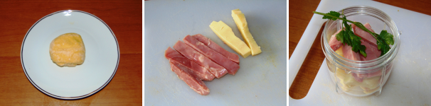 Una volta che il vostro impasto sarà pronto lasciatelo riposare una ventina di minuti coperto con della pellicola. Preparate il ripieno dei ravioli tagliando il prosciutto ed il formaggio, quindi inseriteli insieme alla patata pelata ed al prezzemolo in un mixer e riducete tutto in purea.