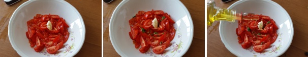 Continuate ad aggiungere gli ingredienti nella ciotola, ovvero il basilico lavato e tritato. Dopo aver fatto ciò, salate leggermente il pomodoro e condite con un generoso filo d’olio, quindi lasciate il tutto a riposare per una decina di minuti in modo che i pomodori, per effetto del sale, tirino fuori tutta la loro acqua di vegetazione, ottima per condire la pasta (che poi la assorbirà).