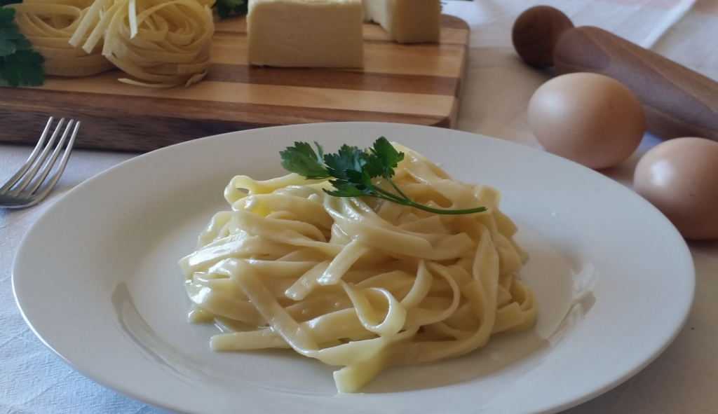 fettuccine alfredo