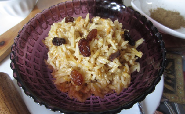 Ed ecco una foto del riso pilaf all’indiana pronto per essere servito: