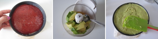 Versate il composto di fragole sopra la crema di banane. Livellatelo bene e rimettete la teglia nel frigo. Lavate e sbucciate l’avocado, eliminate il nocciolo e tagliatelo a cubetti. Mettete nel tritatutto insieme ai due cucchiaini di miele e tritate fino ad ottenere una crema. Spalmate la crema di avocado sulla torta, livellate bene e rimettetela nel frigo per circa 30 minuti.