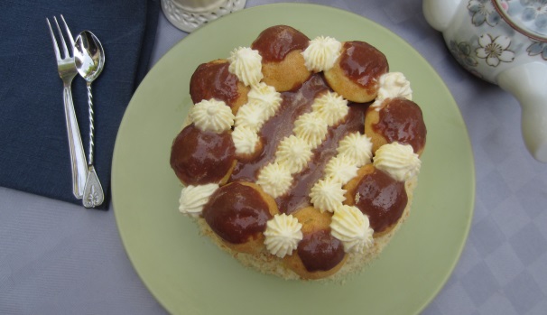 Ed ecco la vostra torta Saint Honoré pronta per essere servita: