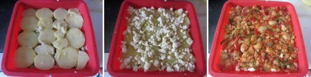Sopra le melanzane disponete le fette di patate. Sbriciolate la feta sopra le patate e coprite tutto con il soffritto di aromi e pomodoro.