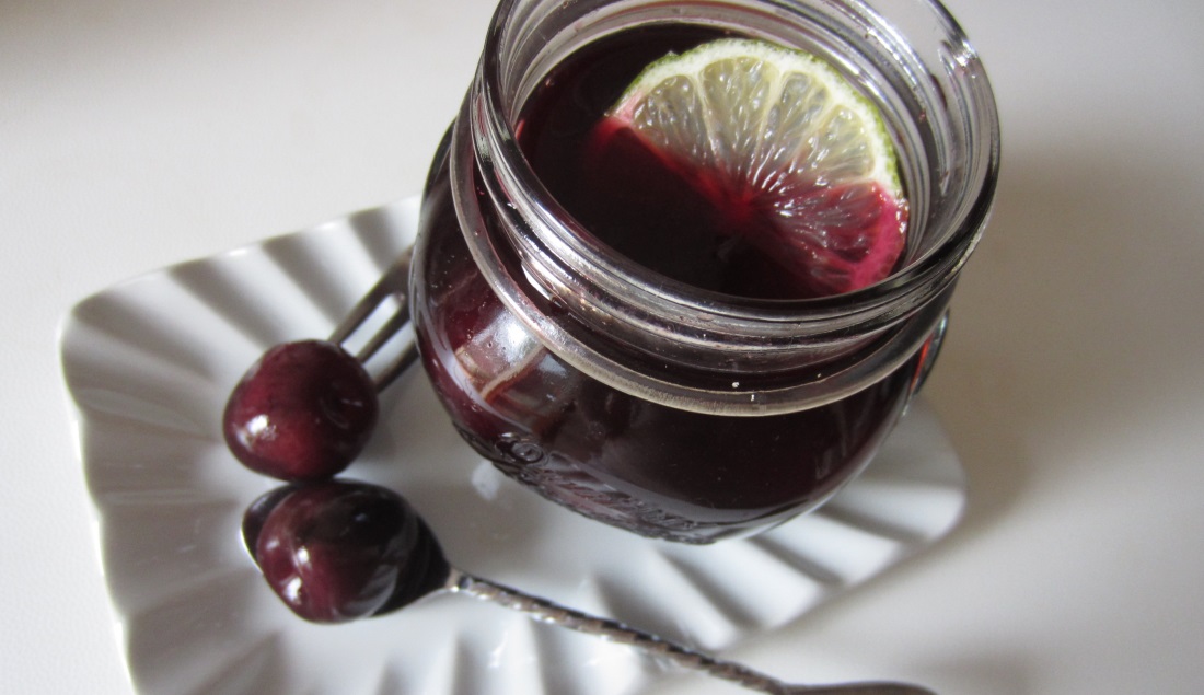 Ciliegie al vino rosso